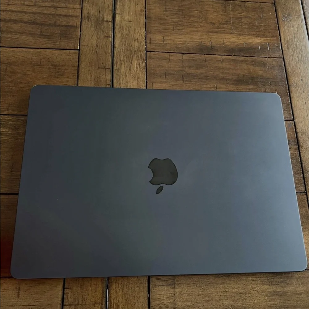 2023 15in Apple Laptop - Dark Gray Finish